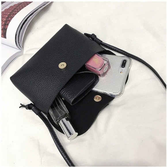 Black Vegan Leather Cross Body Tassel Purse - Picture 3 of 7